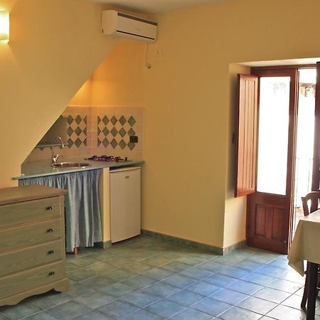 Al 199 Apartment Cefalu Room photo